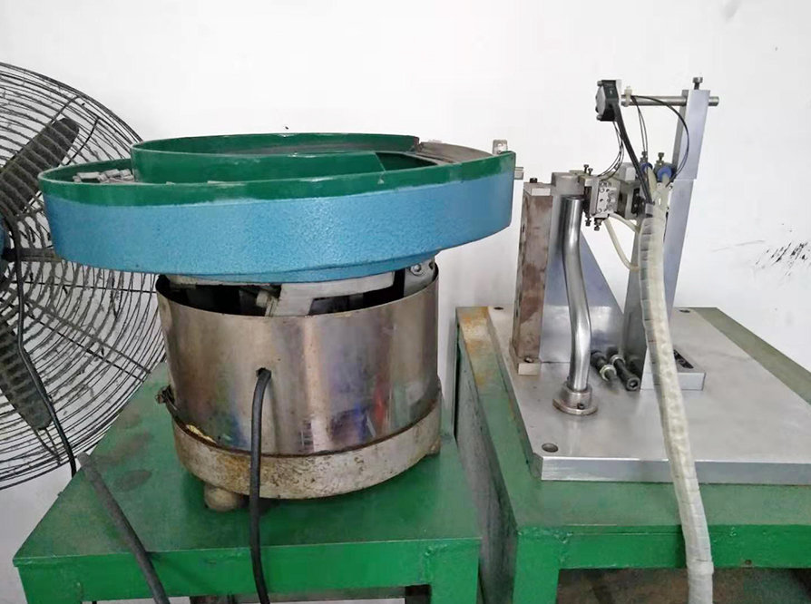 Internal thread inspection machine